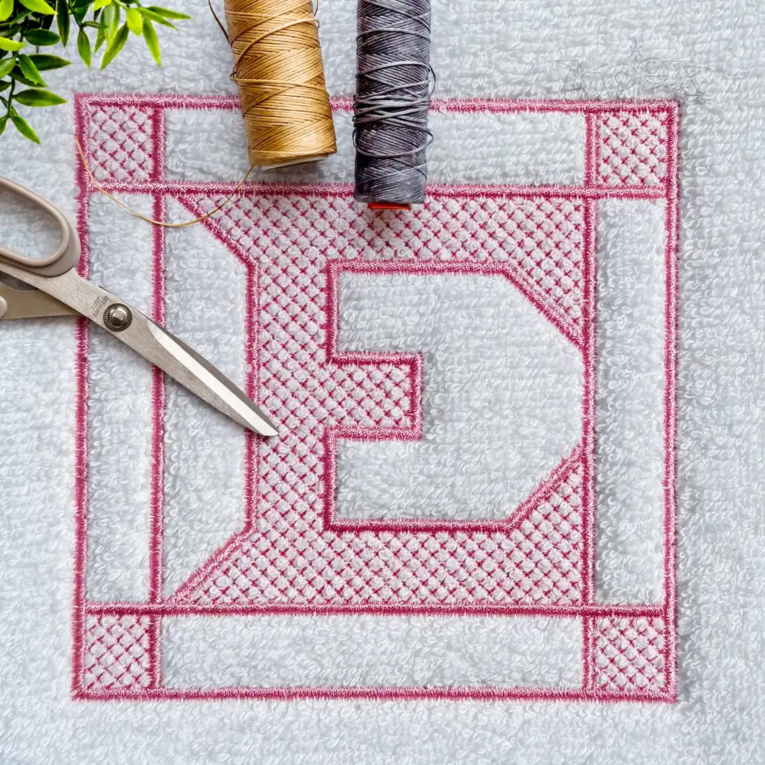 Square Block Sans Serif Monogram Quilt Machine Embroidery Font E