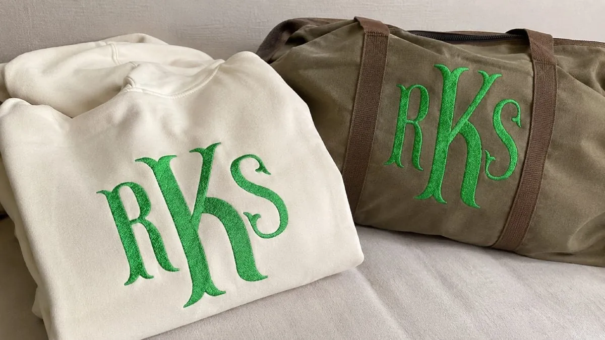 Think large blankets, big back designs, oversized bags,... with Fish Tail Large Embroidery Font