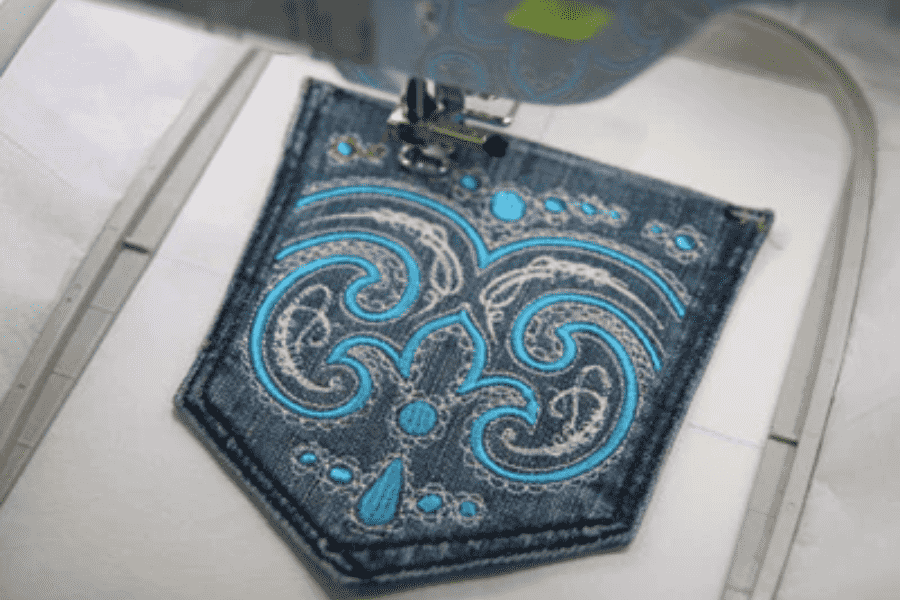 Create a frame for the jeans while keeping the pocket shape intact.